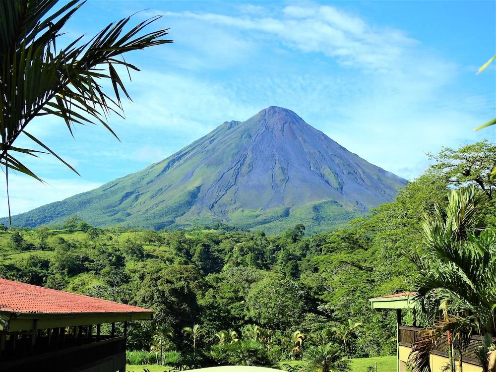 Hotel Lavas Tacotal La Fortuna Екстериор снимка