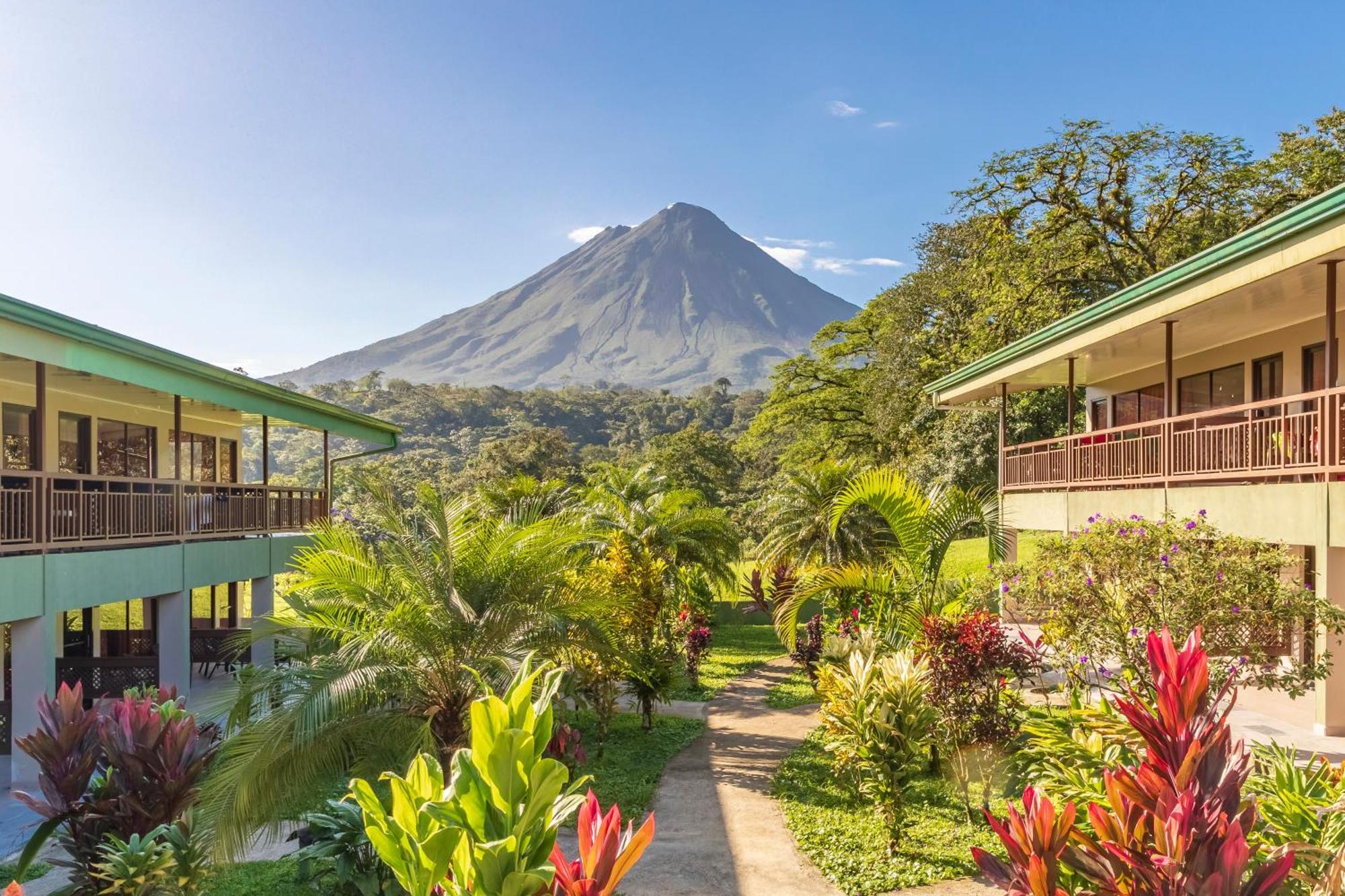 Hotel Lavas Tacotal La Fortuna Екстериор снимка