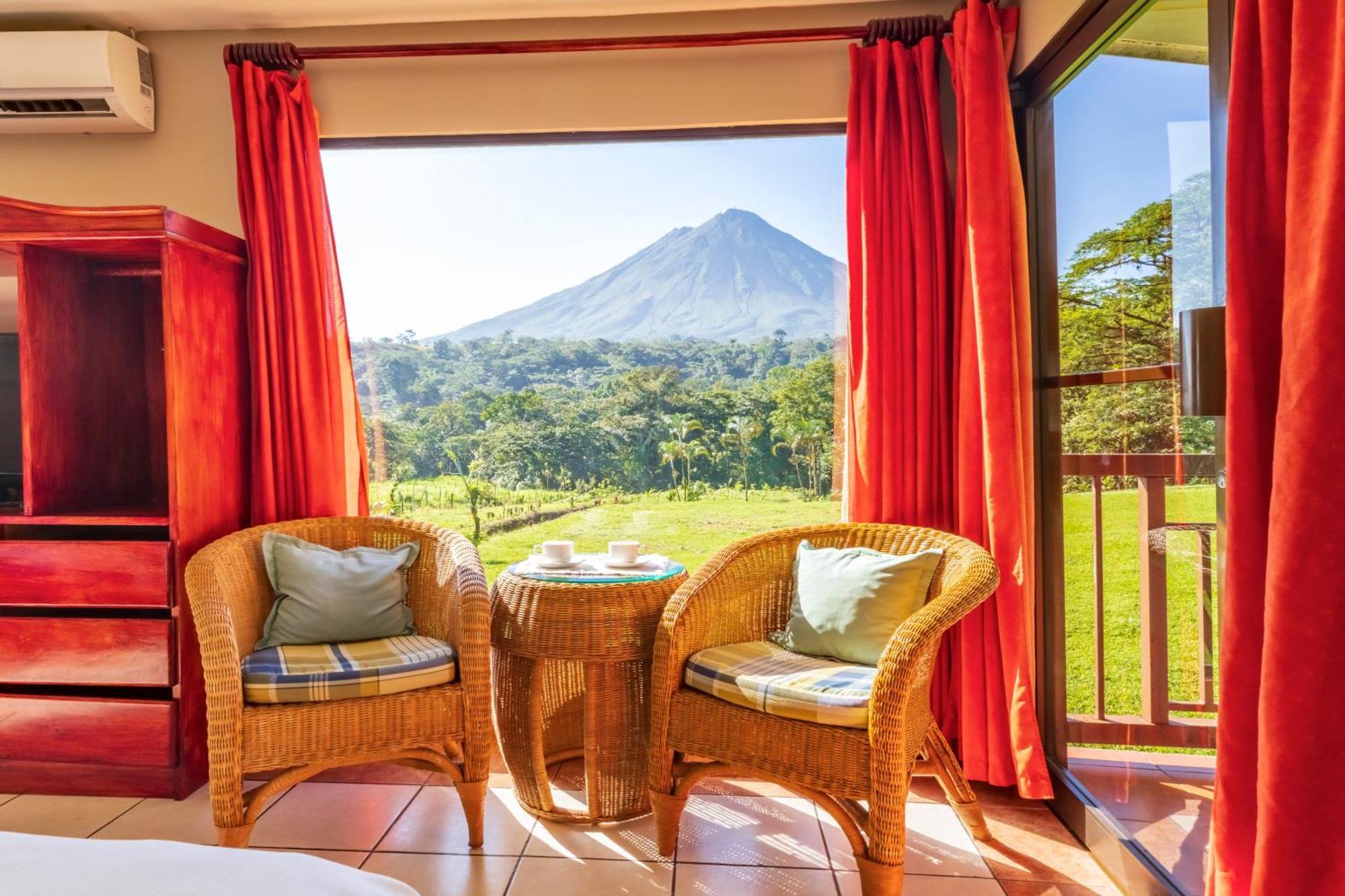 Hotel Lavas Tacotal La Fortuna Екстериор снимка